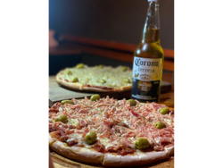 1/2 PIZZA FUGAZETTA