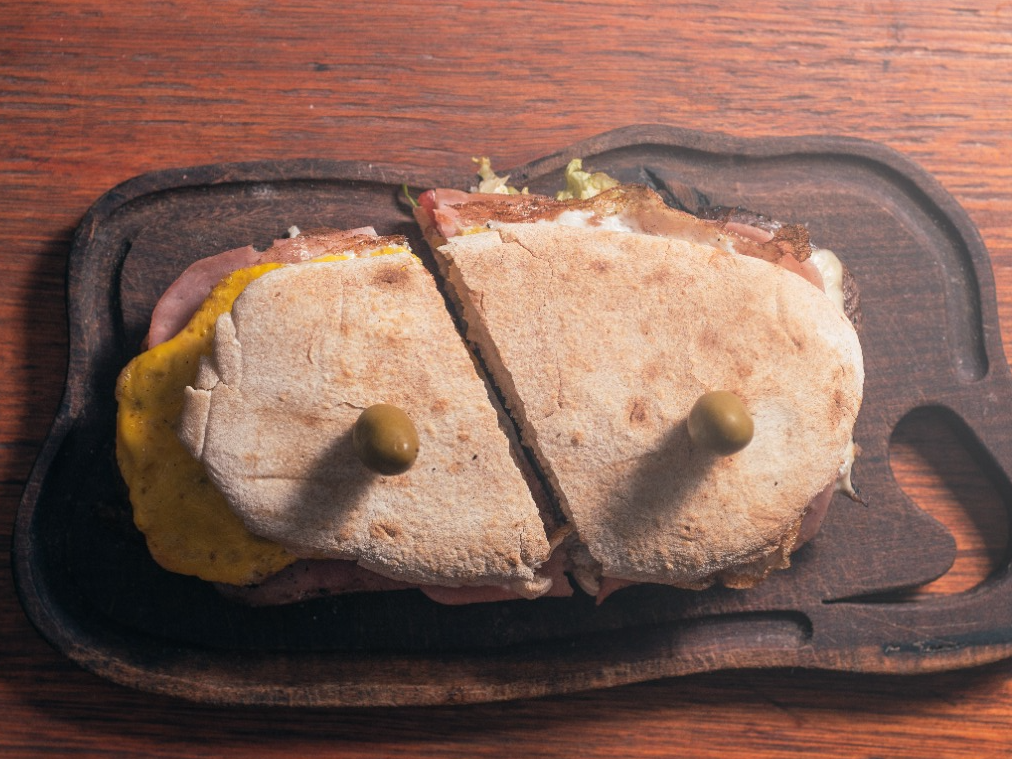 TOSTADO CHEDDAR BACON