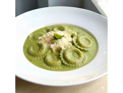 Sorrentinos de ricotta y espinaca con Salsa Pesto