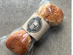 Muffins de vainilla rellena de mantequilla de mani