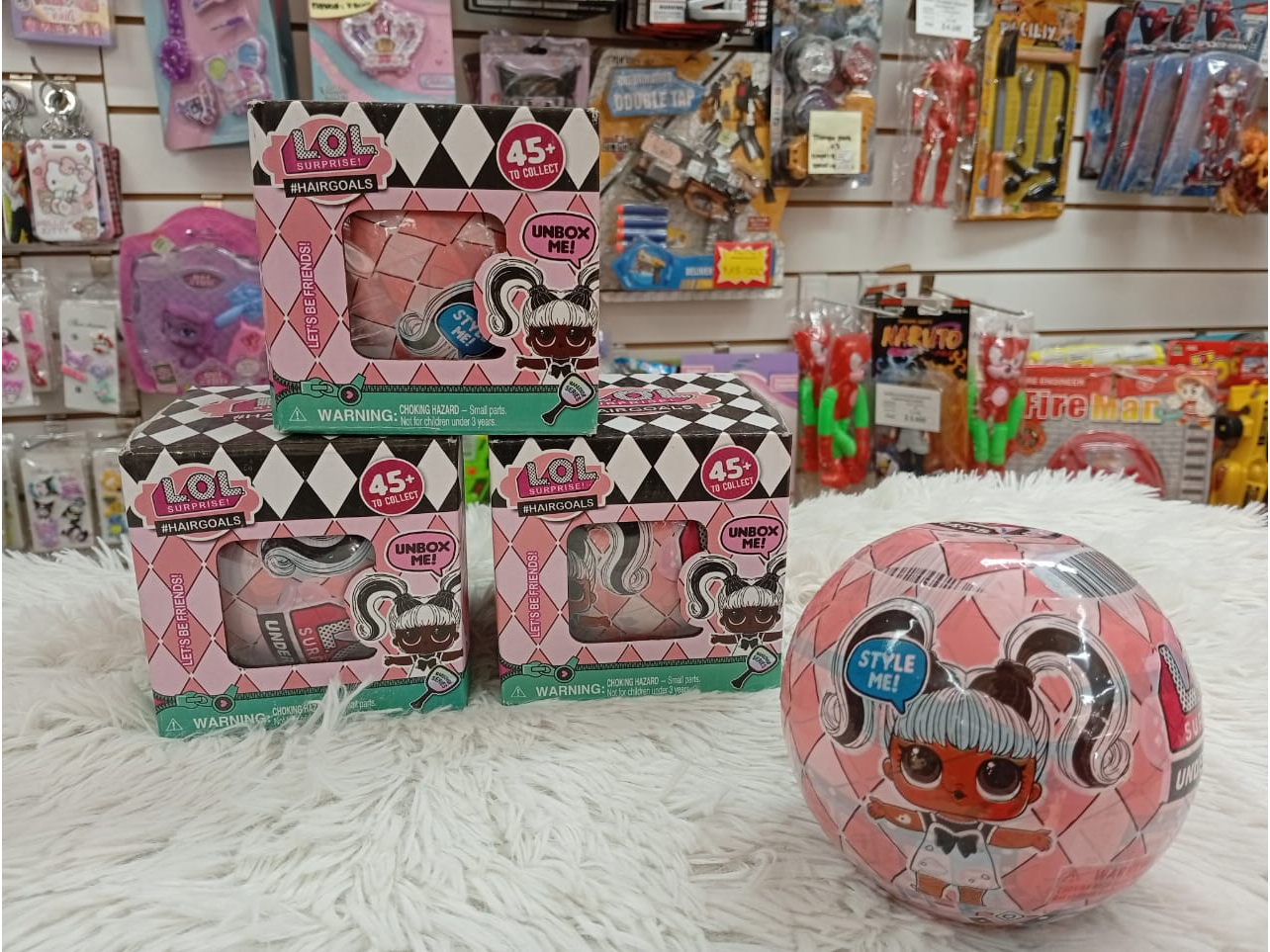 PELOTA EN CAJA DE "LOL" - COD.: 058