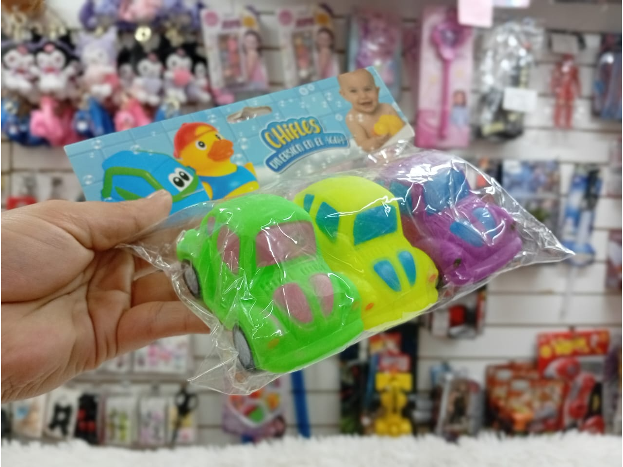 CHIFLE PARA AGUA AUTITOS EN BOLSA COLGANTE - COD.: 041