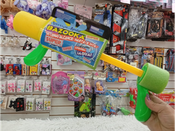 PISTOLA LANZA AGUA SUPER ALCANZE 9mts. BAZOOKA - COD.: 008