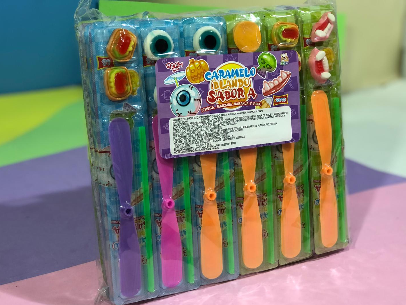 CARAMELO BLANDO OJITOS, DIENTES, VARIOS CON HELICE x 30unid. - COD.: 585