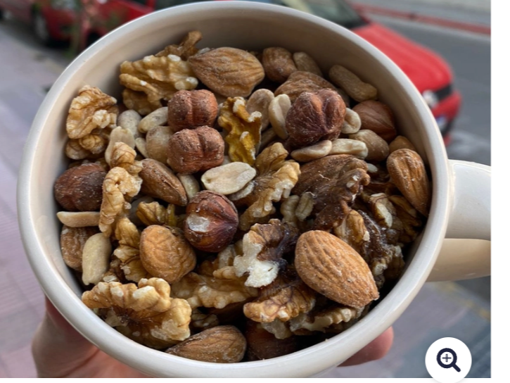 Mix seco con avellanas x 1KG