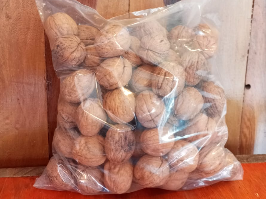 nuez con cascara 500 grs