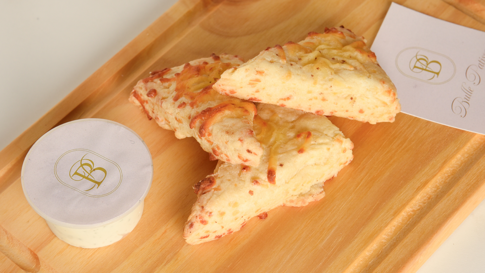 Escones ( para acompañar el mate o una picada)