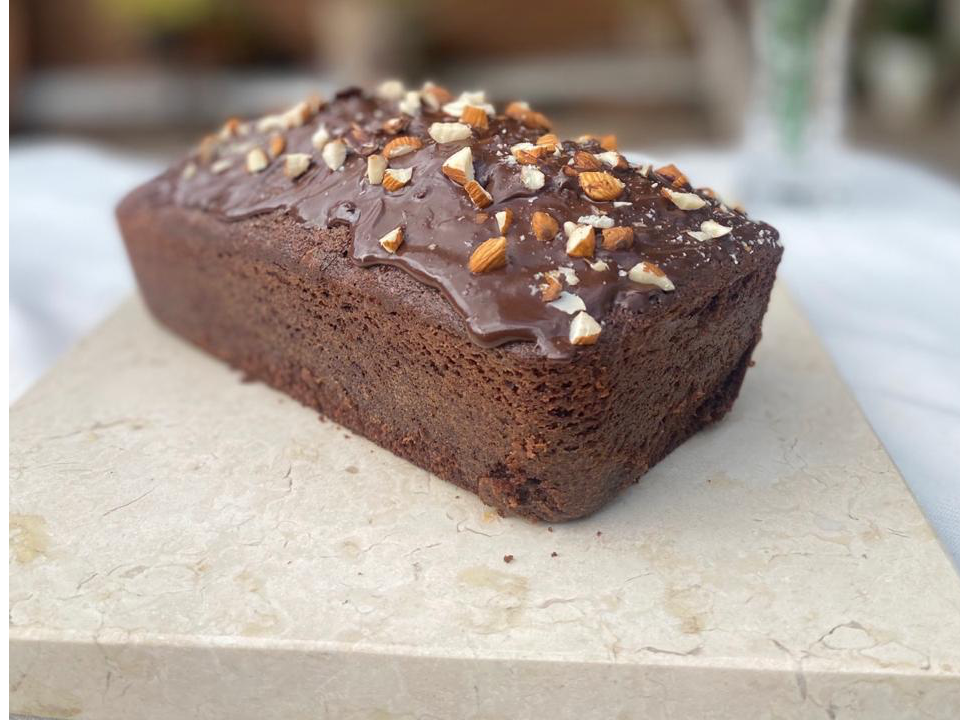 Budín de chocolate , café y Almendra