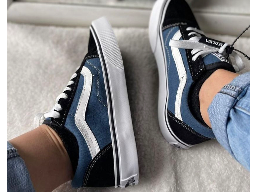 Vans celeste dama