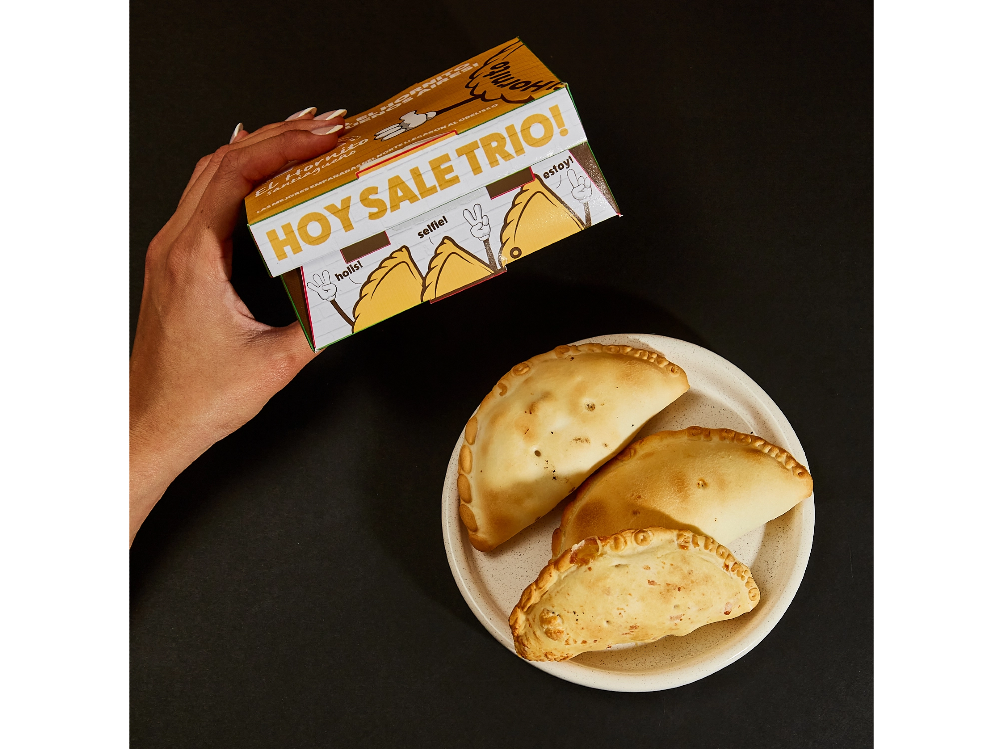 3 EMPANADAS XL + LATA DE GASEOSA