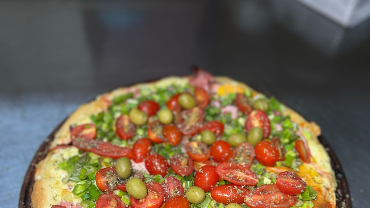 PIZZAS