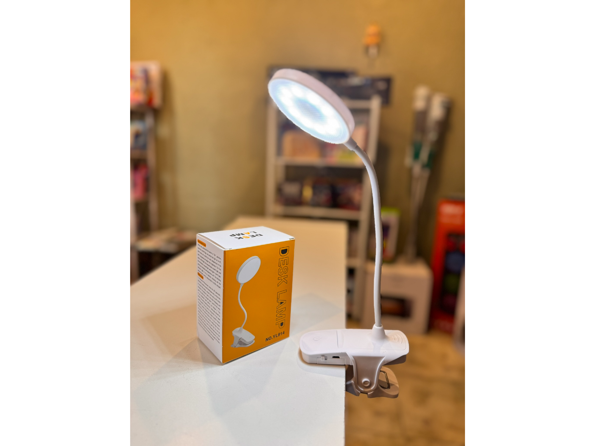 Lámpara LED de Escritorio con Clip Recargable