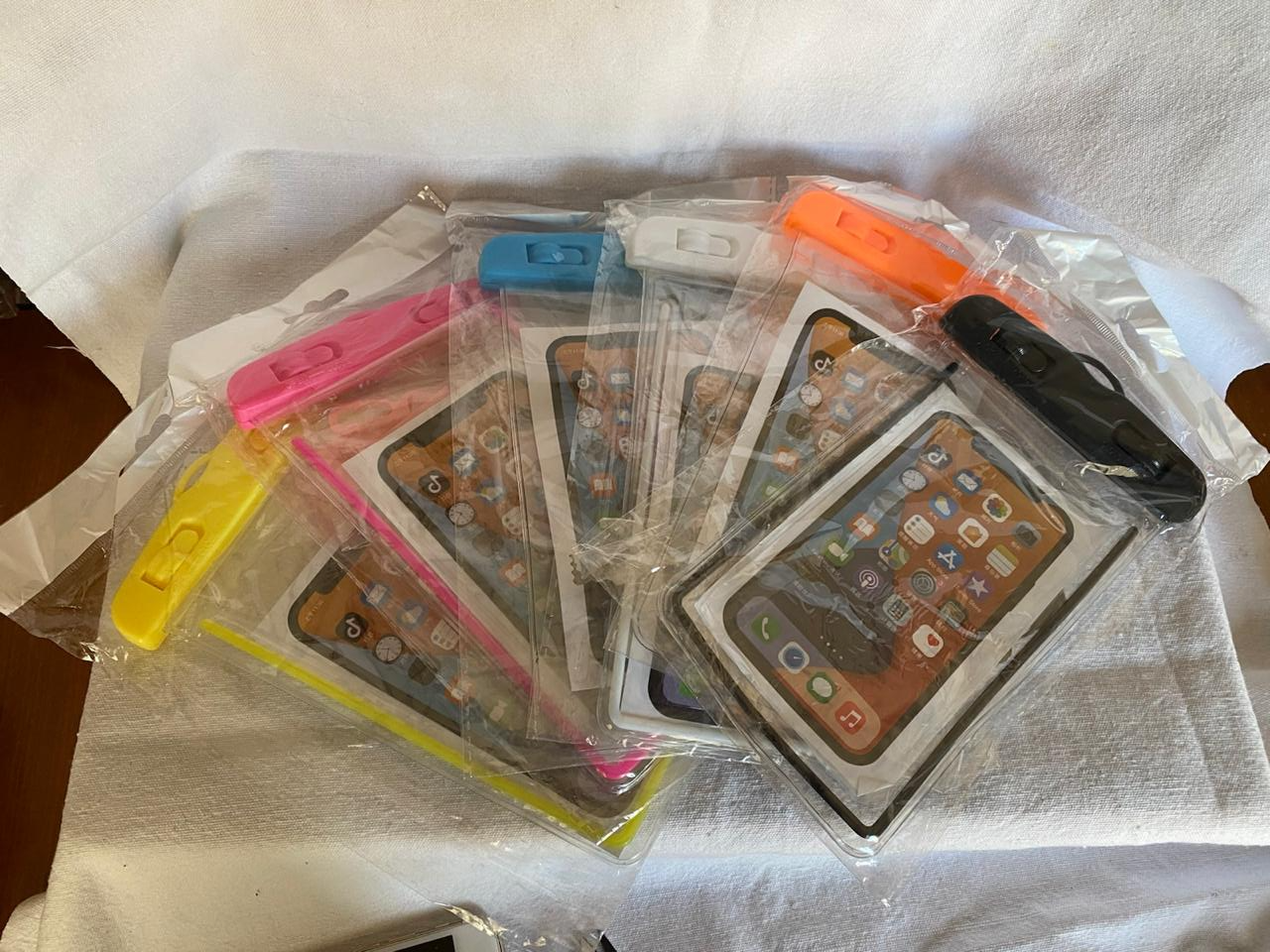 COLGANTE IMPERMEABLE