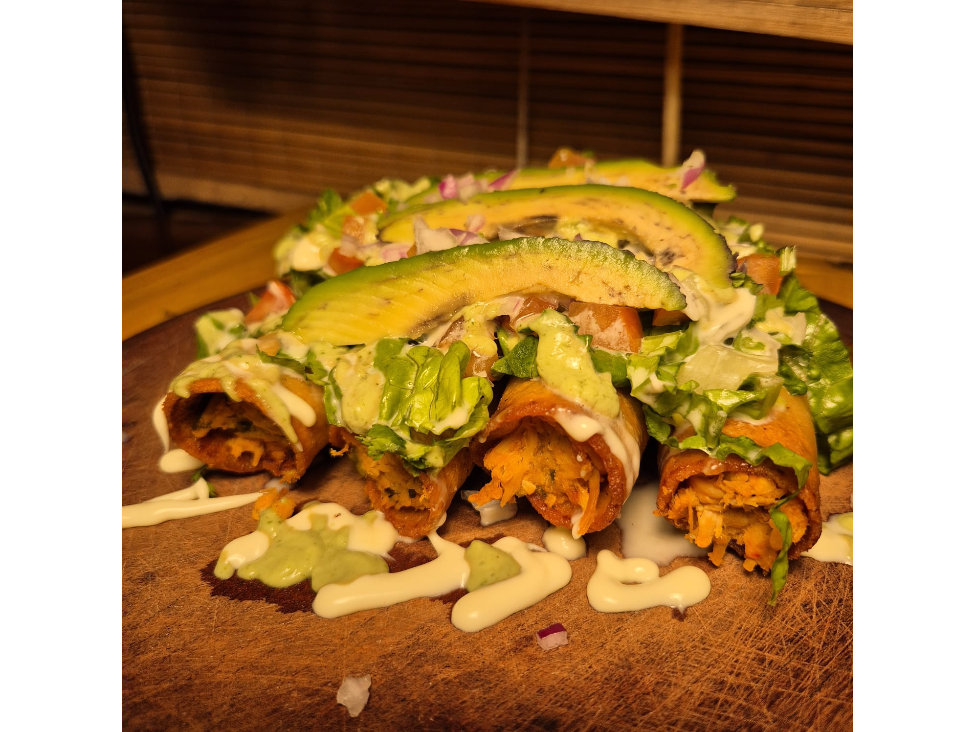 3 Tacos Dorados + Papas Fritas ‼️