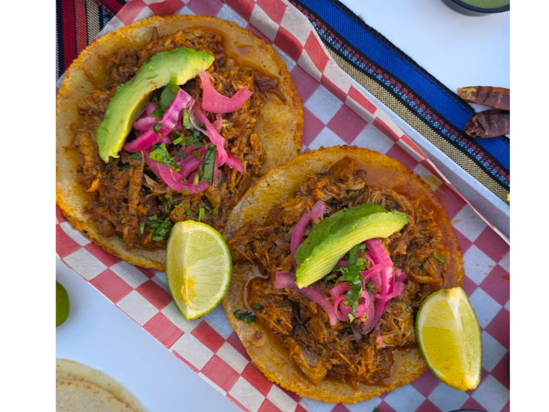Promo 10 tacos + 2 Latas Coca de REGALO