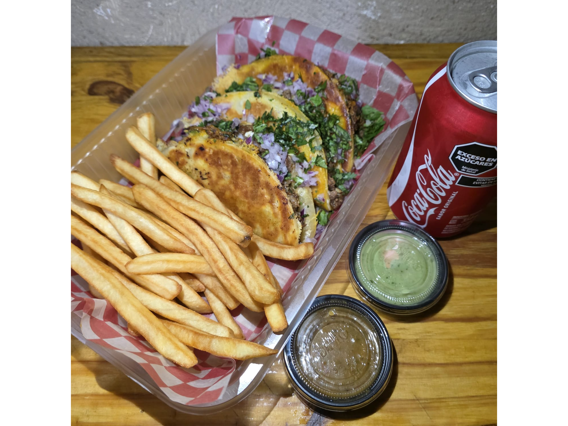 PROMO: 3 Quesadillas + Papas fritas + Lata