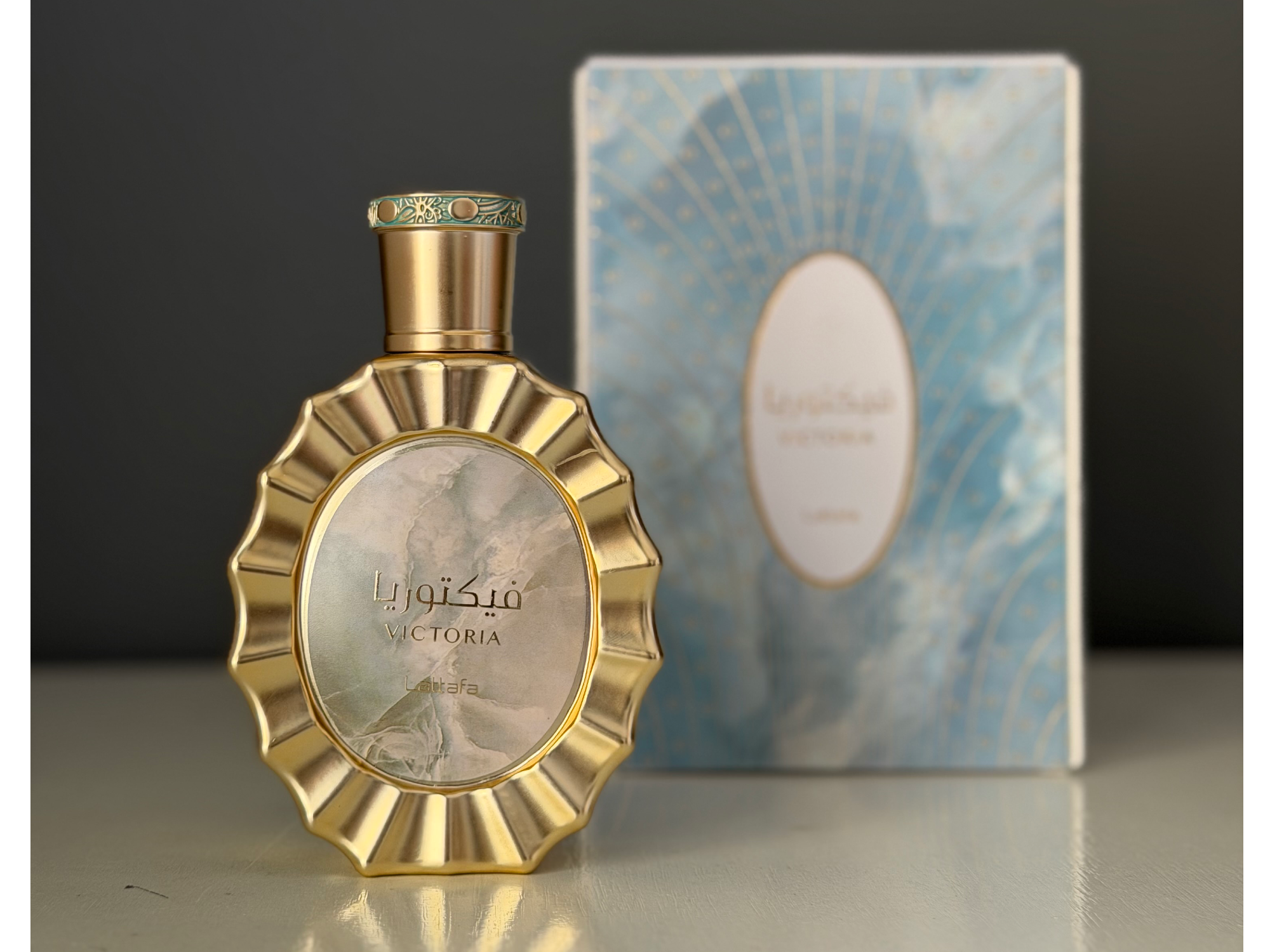 Victoria Lattafa (Mujer)