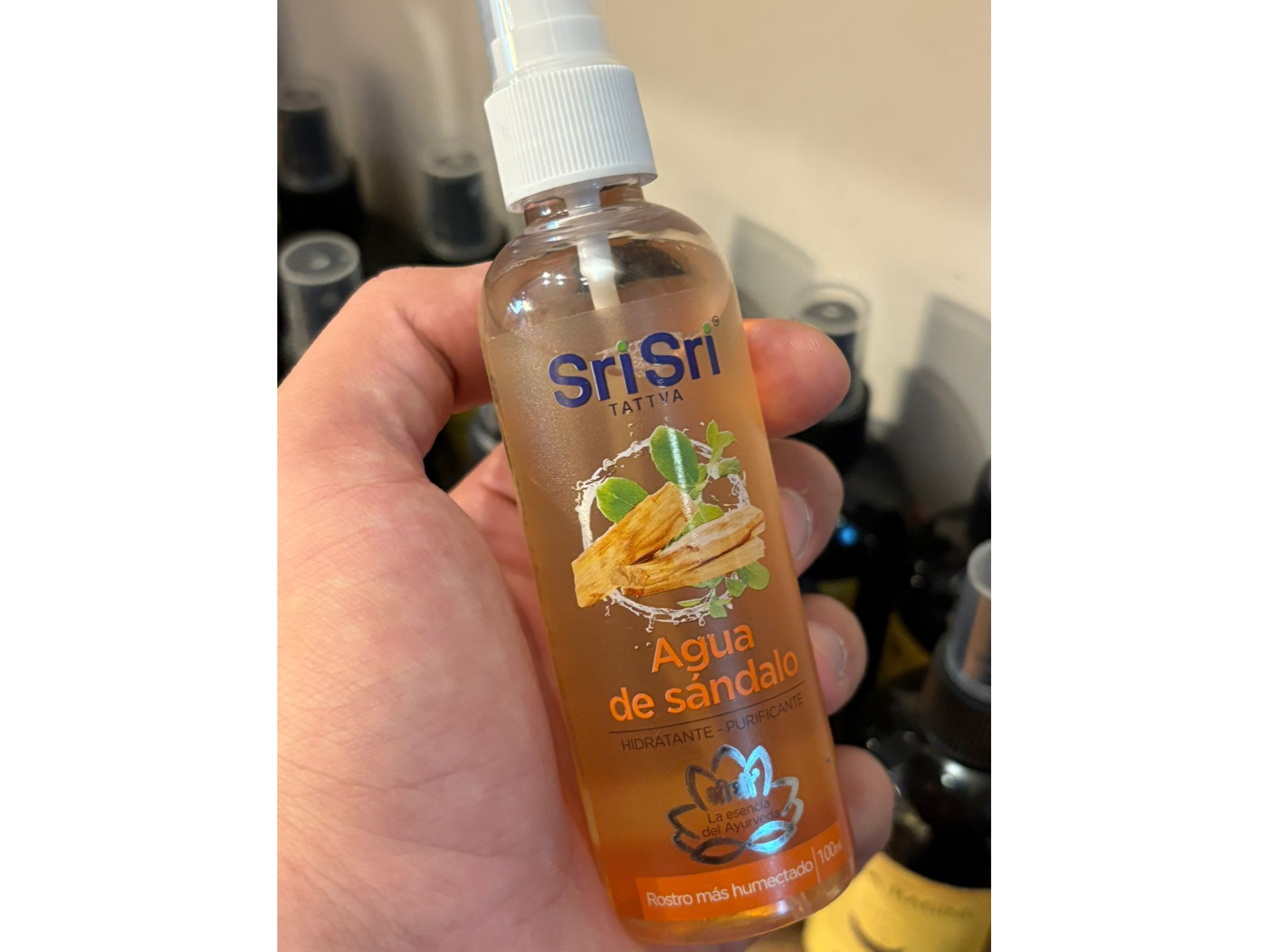 Agua de sandalo - Sri Sri