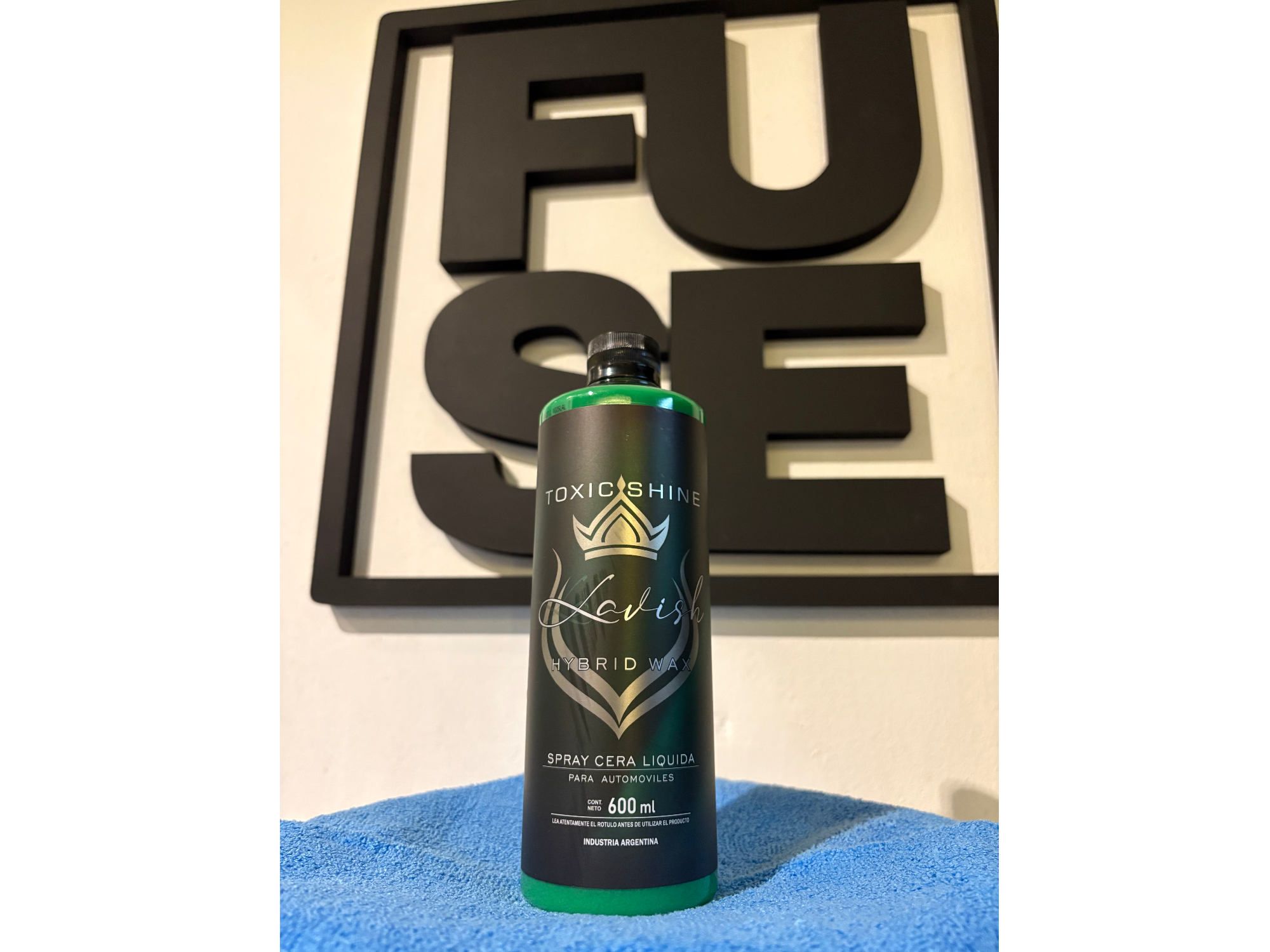Lavish – cera liquida