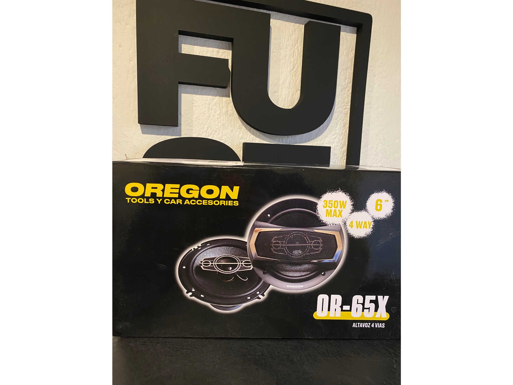 OREGON 6" OR-65X PARLANTES 4 VIAS 35 W RMS