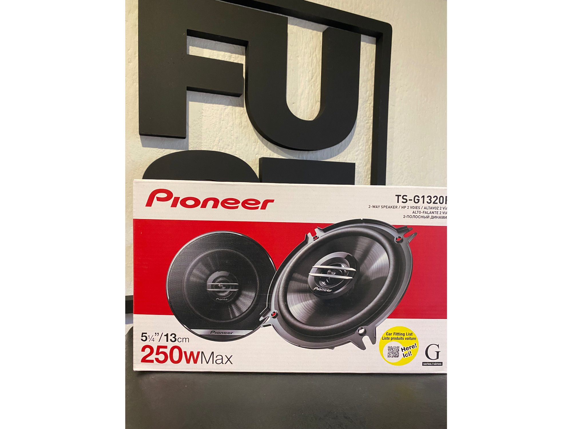 PIONEER TS-G1320F-2 PARLANTES 5.25" 300W 40RMS 2V