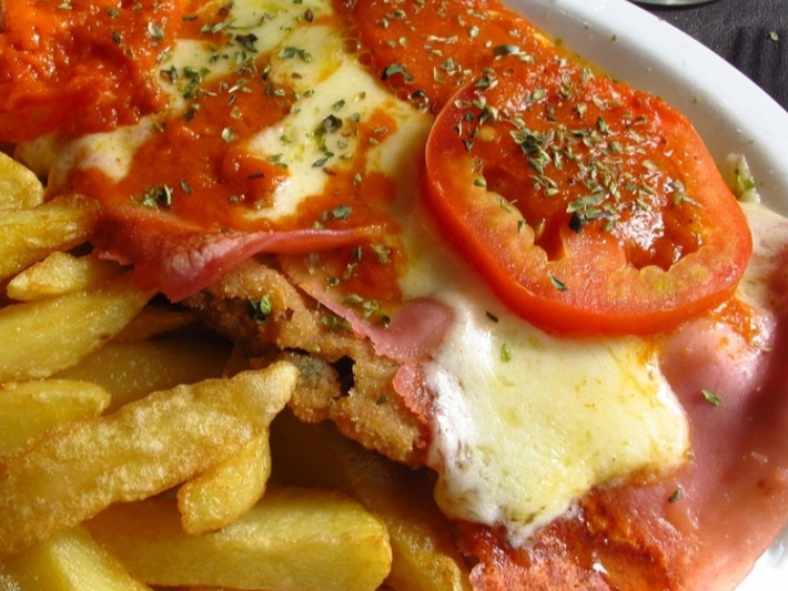 Milanesa ternera napolitana