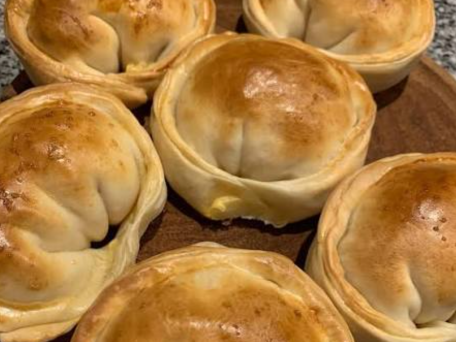 6 Empanadas de Jamón y Queso