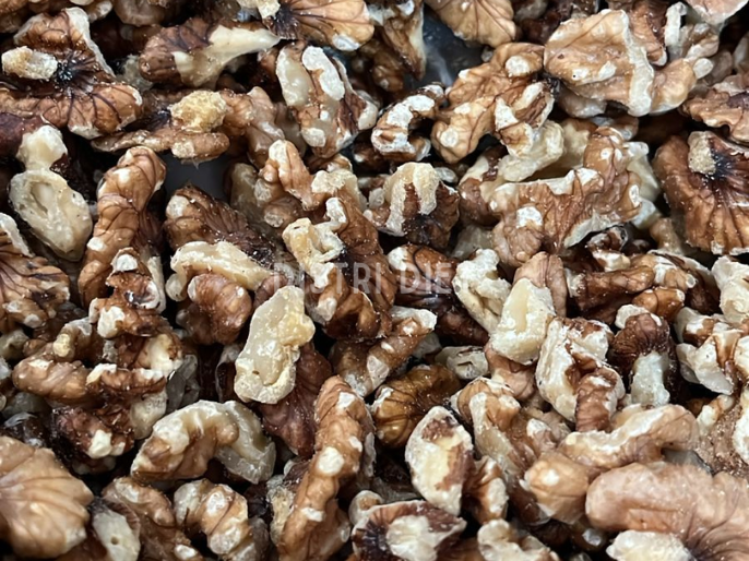 NUEZ EN CUARTOS BLANCA