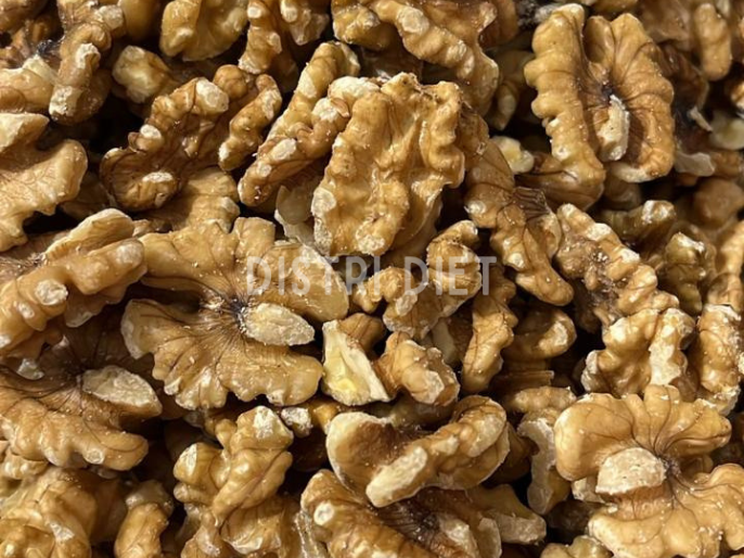 NUEZ MARIPOSA BLANCA