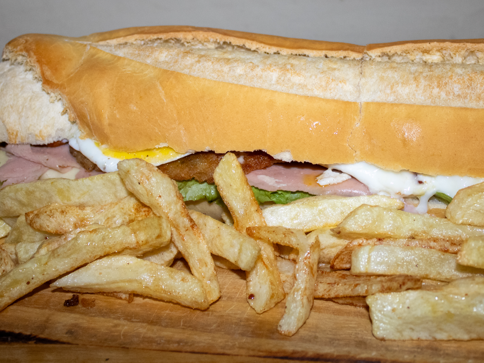 Sándwich milanesa de CARNE