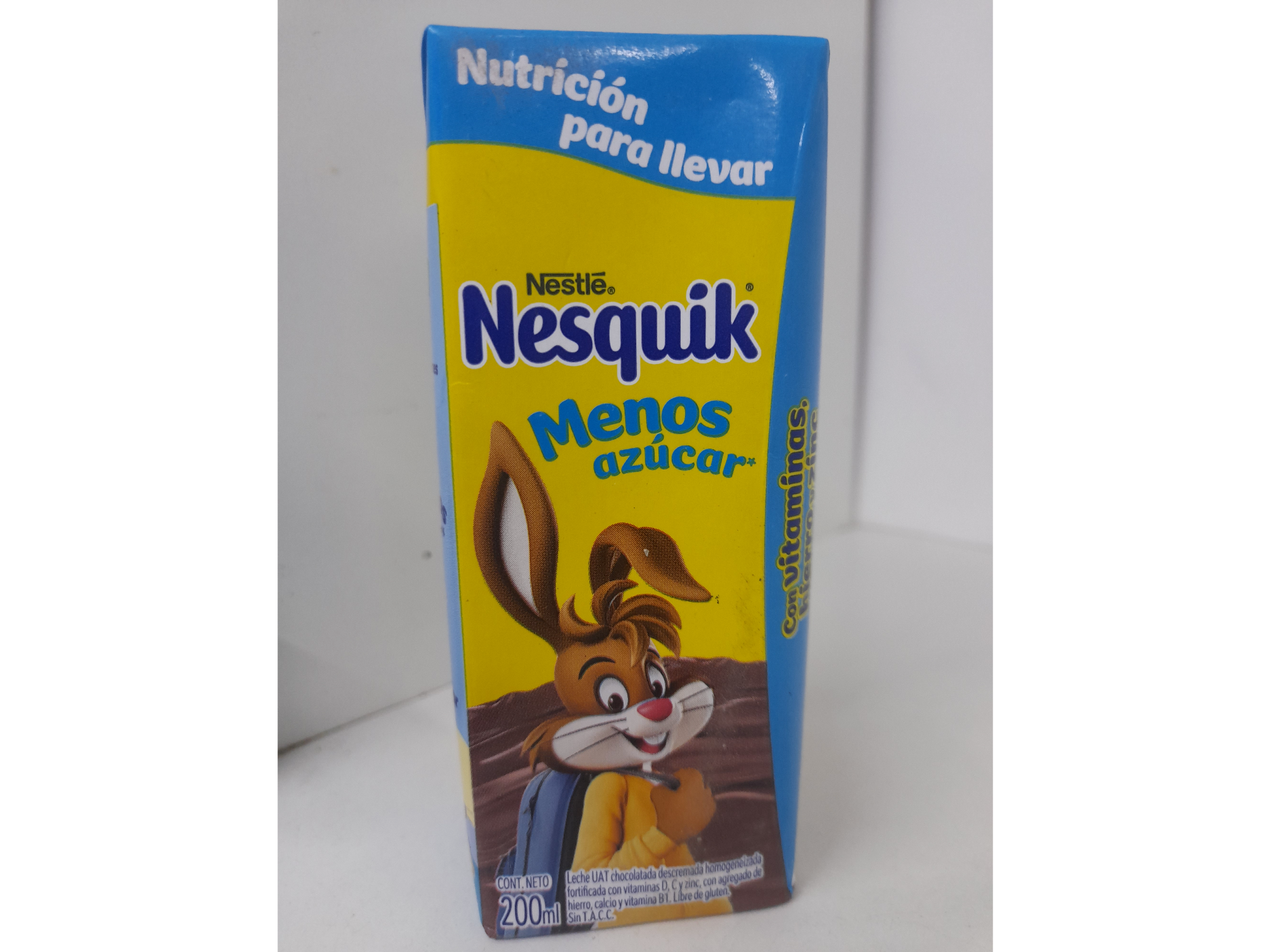 Chocolatada nesquik menos azúcar 200ml