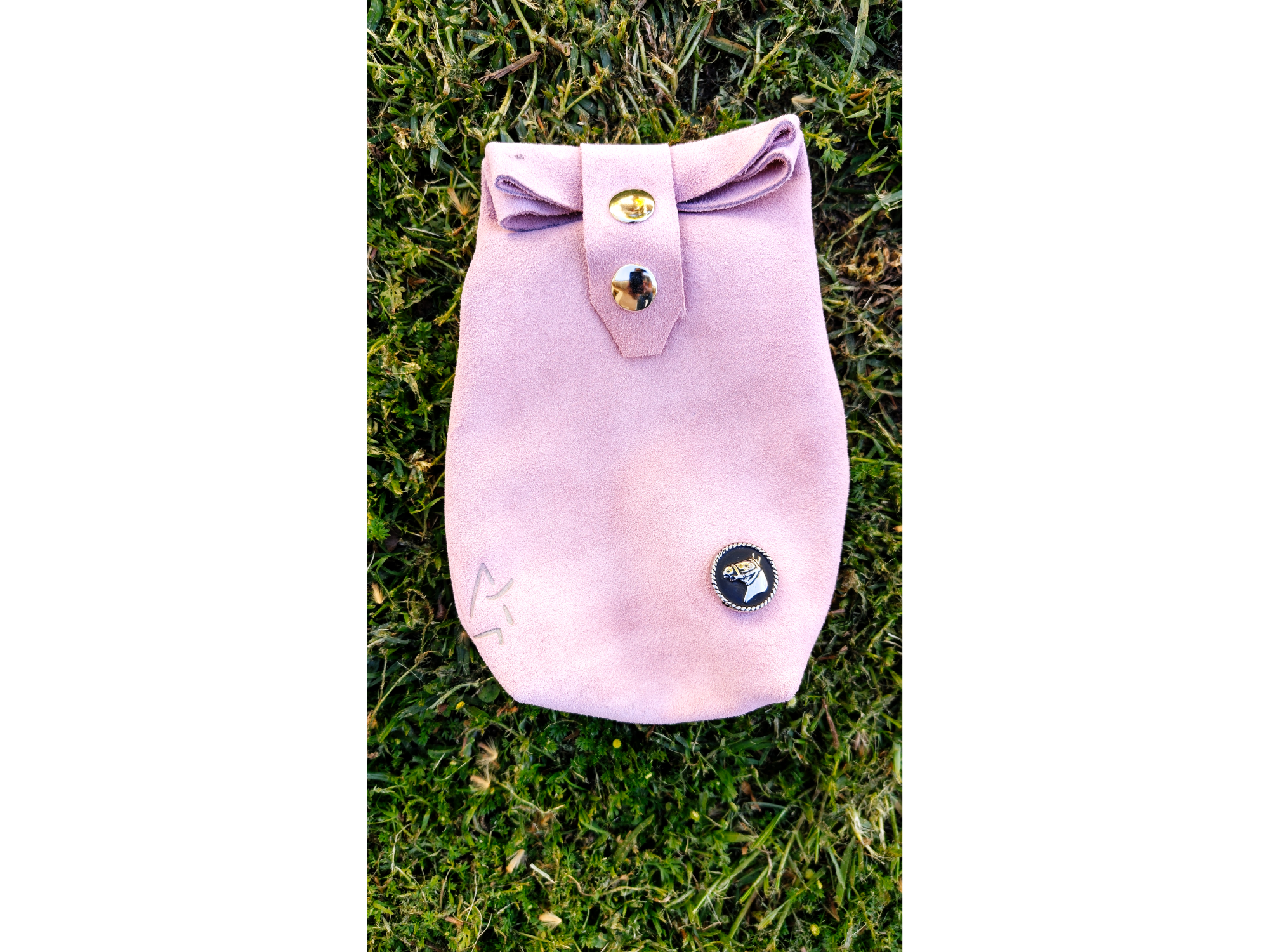 Yerbera de cuero rosa