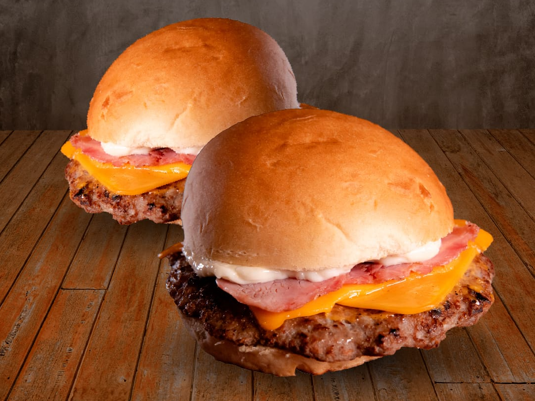 Promo 2 Burgers Super Cheese & Bacon + Papas Fritas