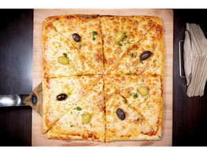 Pizza Muzzarella de Lomitos 2x1 Jesús María