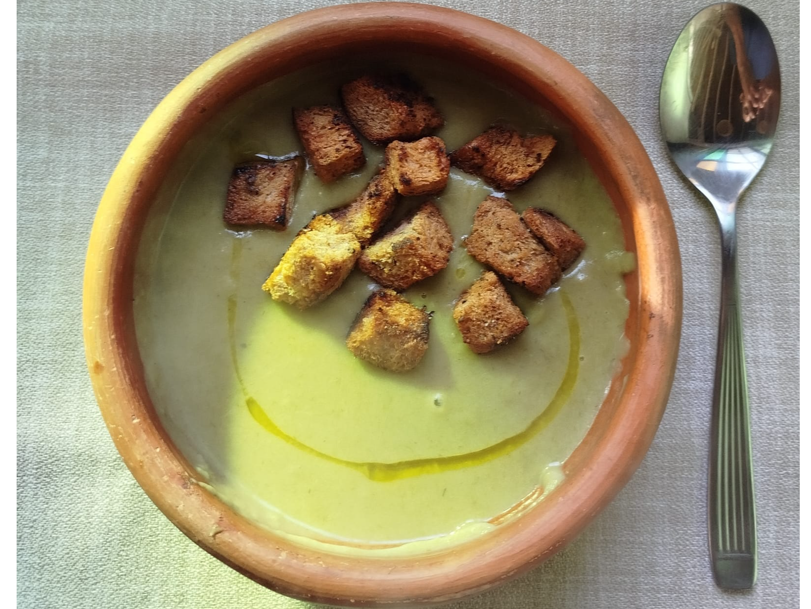 SOPA DE PAPA Y PUERRO (VICHYSSOISE)