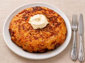 TORTILLA DE PAPAS CON CEBOLLA CARAMELIZADA de INTEGRO.ALIMENTO