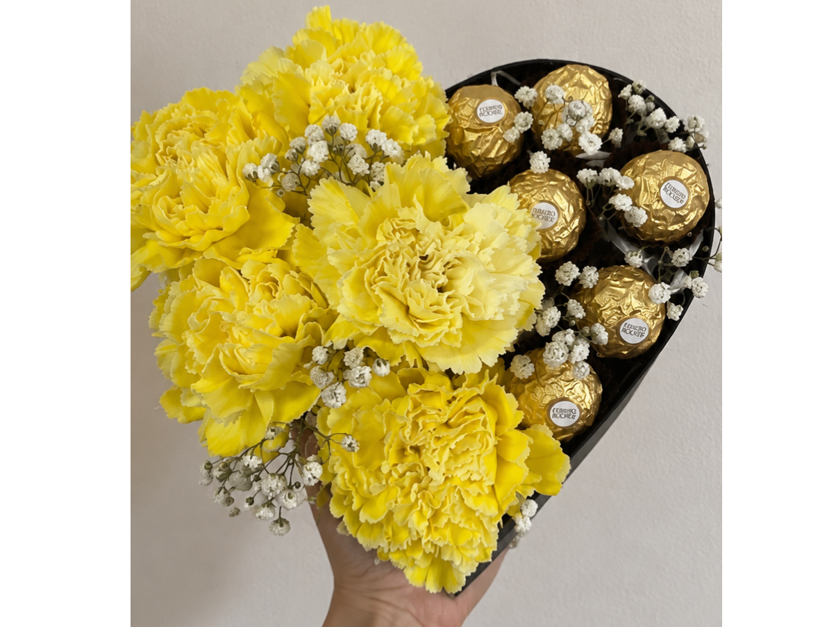 Box corazón clavel 💛