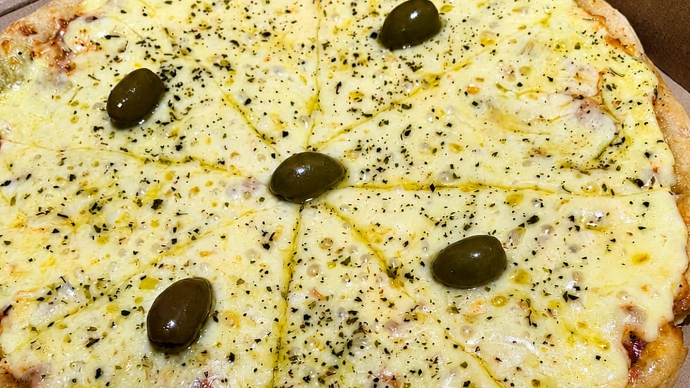 PIZZAS