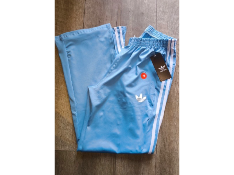 ADIDAS CELESTE