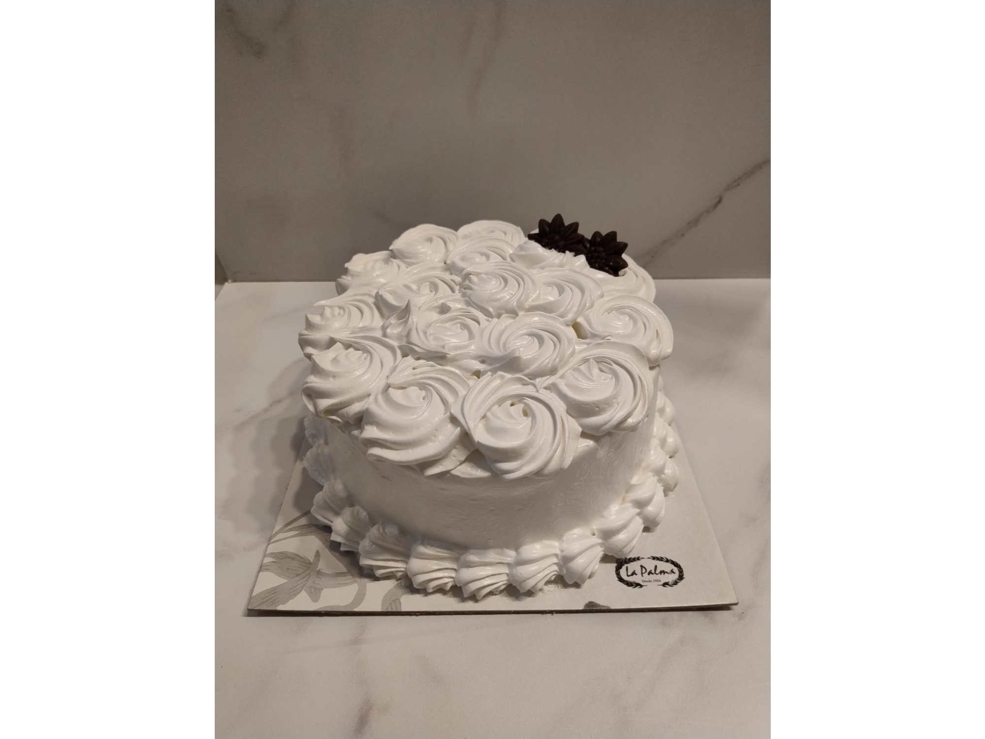 Bizcochuelo con hojaldre