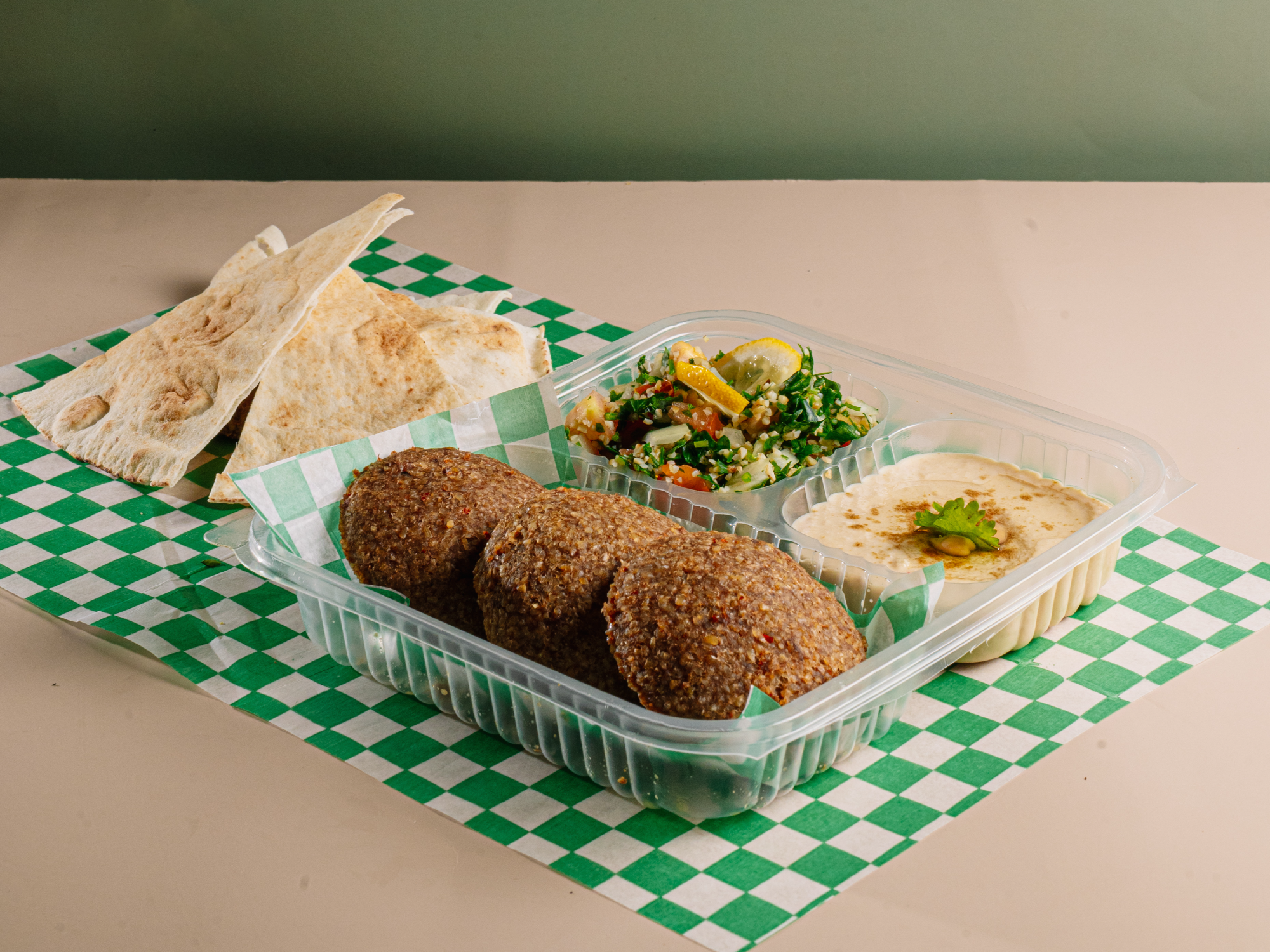 KIBBE FRITO AL PLATO