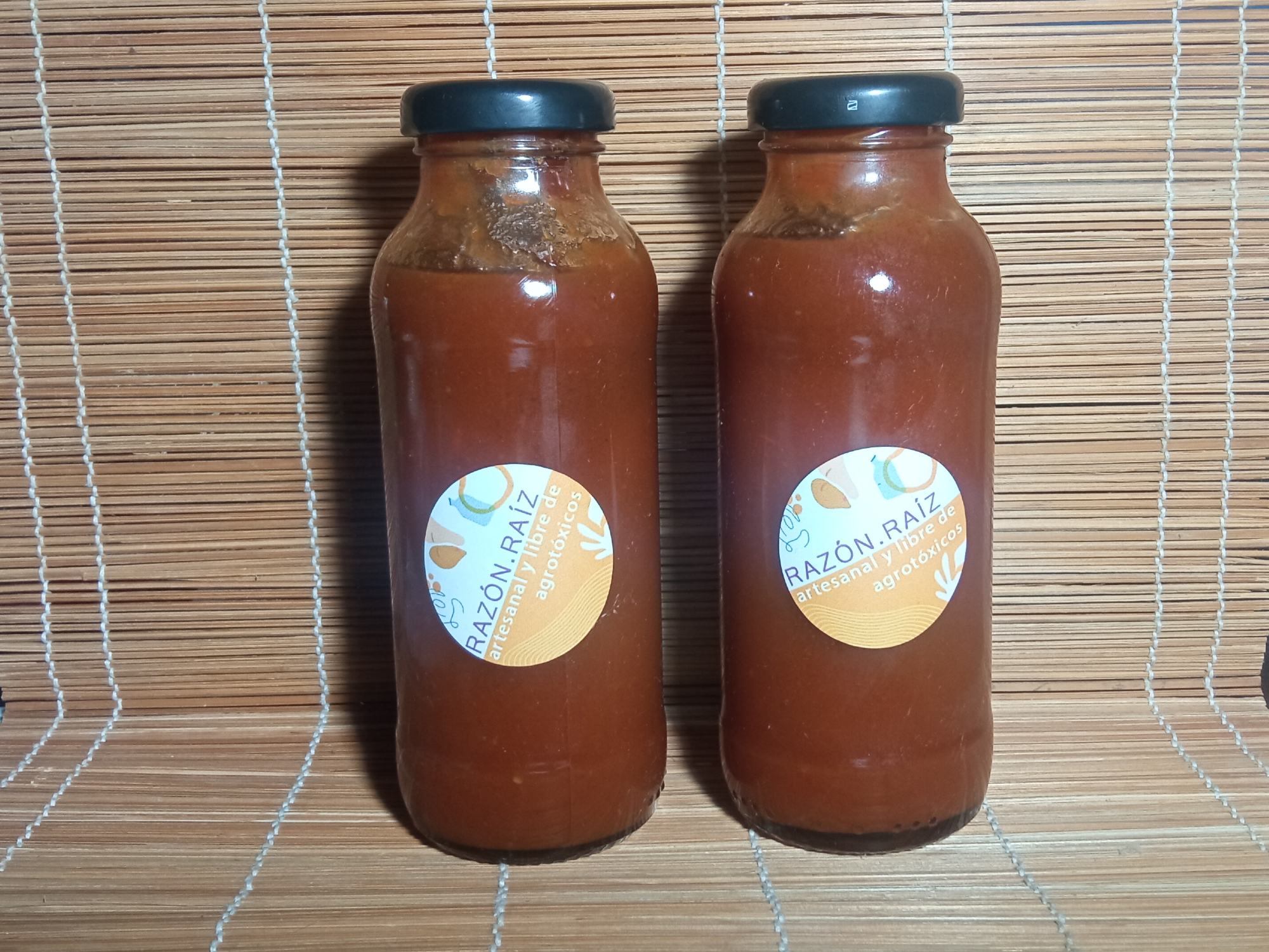 Ketchup "Razón Raíz"
