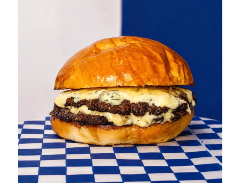 Le Blue TRIPLE de Bruna Burger