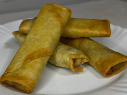 Empanaditas chinas de carne (4 unidades)