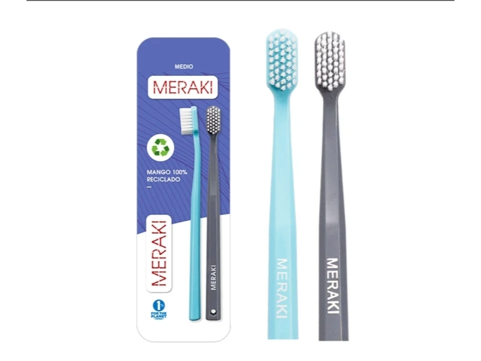 CEPILLO DE DIENTES DE PLÁSTICO RECICLADO- MEDIO (Copia)