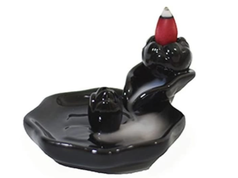 Cascada y porta sahumerio