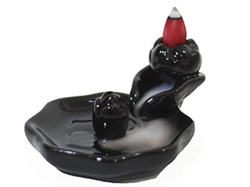 Cascada y porta sahumerio