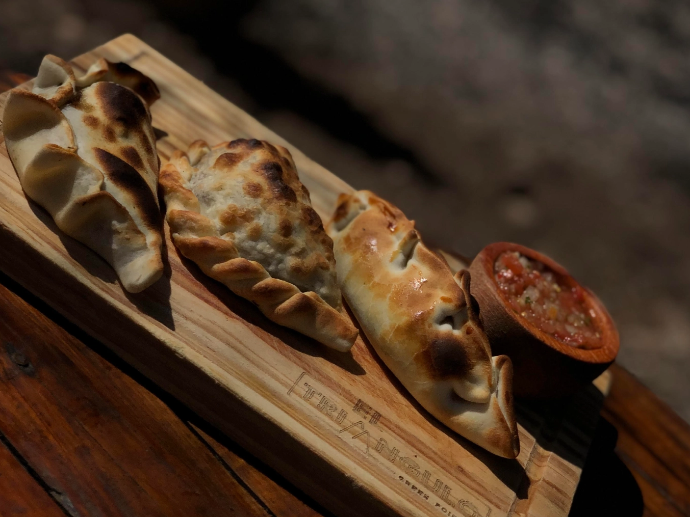 EMPANADAS DE ASADO. EL TRIANGULO