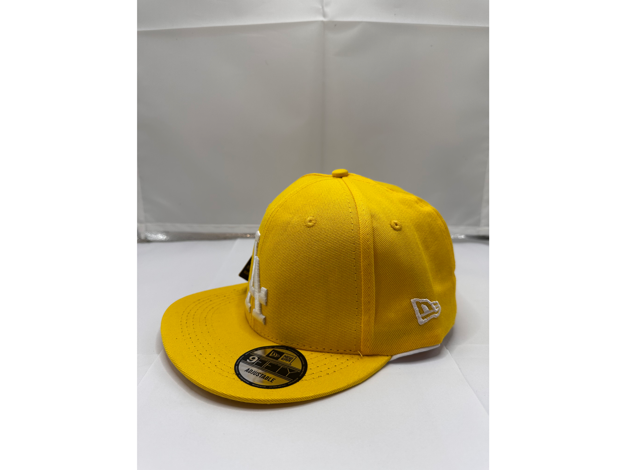 Gorra Modelo LA  Amarillo
