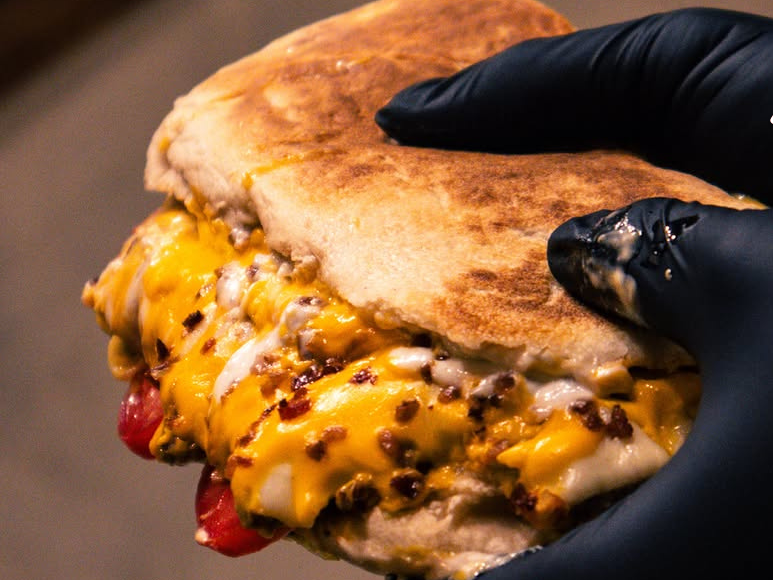 ZETA CHEESBURGUER
